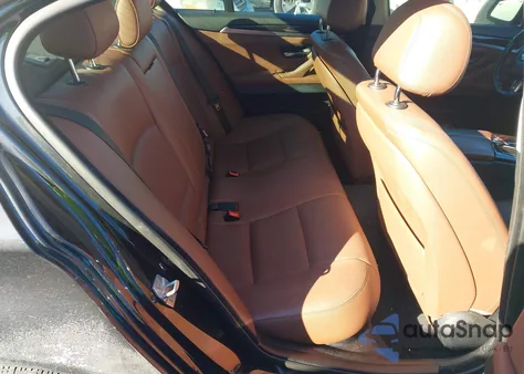 2015 BMW 528I xDrive z USA, uszkodzony, nr VIN WBA5A7C56FD622328